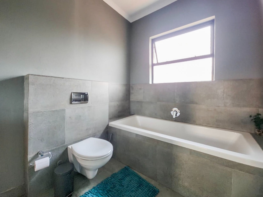3 Bedroom Property for Sale in Melodie North West